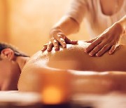 Depilação e massagem masculina